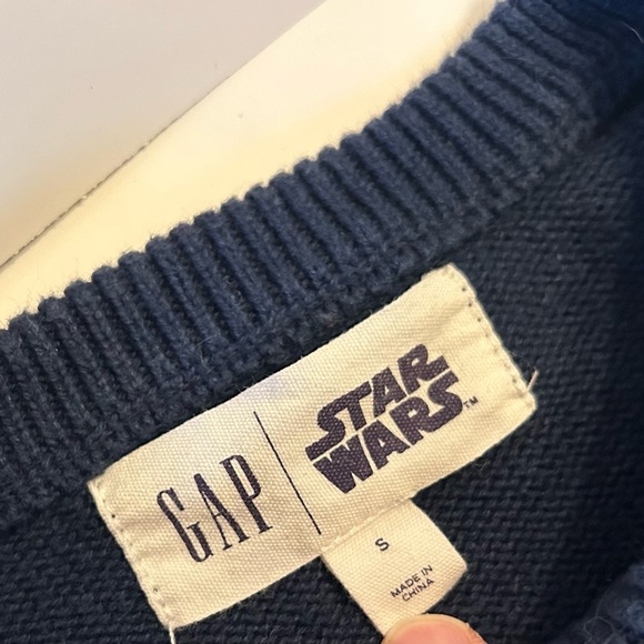 Star Wars Gap sweater - Picture 6 of 6
